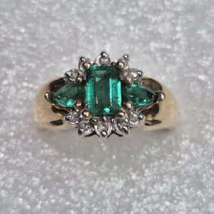 14kt Gold Lady's Emerald & Diamond Fashion Ring