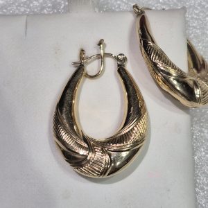 14kt Gold Lady's Oval Engraved Design Hoop Earrings
